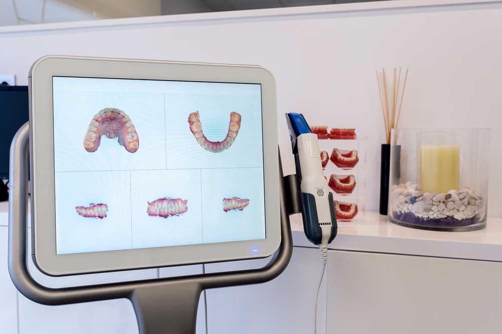 Jackson Family Dental Dr Jackson reviewing xray with Patient